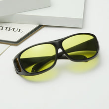 Lade das Bild in den Galerie-Viewer, Sunglasses sun Fishing and Biking Driving 0.1 Second Intelligent Photosensitive Color Polarized Night Vision Goggles unisex