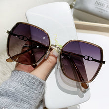Lade das Bild in den Galerie-Viewer, Sunglasses sun Shades Korean Style Outdoor Street Fashionable UV Proof unisex