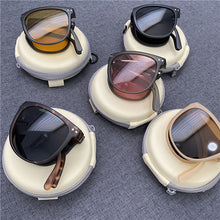 Lade das Bild in den Galerie-Viewer, Sunglasses sun Shades Folding Portable Ultra Light Protection UV Protection unisex