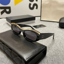 Lade das Bild in den Galerie-Viewer, Letter Series Sun Glasses Retro Oval Sunglasses for Women