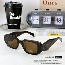 Lade das Bild in den Galerie-Viewer, Sunglasses sun Shades Female Irregular with Personality Plate unisex