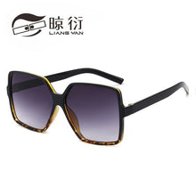 Lade das Bild in den Galerie-Viewer, Sunglasses sun Shades Fashion Box Fashion Men's and Women's Large Frame unisex