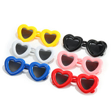 Lade das Bild in den Galerie-Viewer, Sunglasses sun Shades Love Bread Dazzling Color Jelly unisex