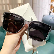 Lade das Bild in den Galerie-Viewer, Sunglasses sun Shades Set of Myopia Men's Fashionable Clip Polarized UV Proof for Driving unisex