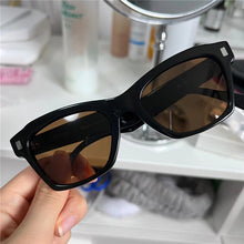 Load image into Gallery viewer, Sunglasses sun Shades Square Retro Brown Advanced Sense Model UV Protection unisex