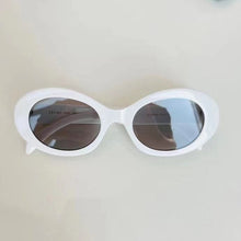 Lade das Bild in den Galerie-Viewer, Sunglasses sun Shades Arc De Triomphe Oval French Retro Cat Eye Women unisex