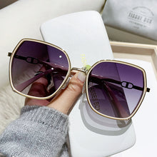 Lade das Bild in den Galerie-Viewer, Sunglasses sun Shades Korean Style Outdoor Street Fashionable UV Proof unisex