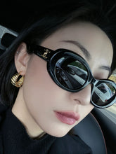 Load image into Gallery viewer, Sunglasses sun Shades Oval French Retro High Street White Cat Eye Women unisex