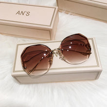 Lade das Bild in den Galerie-Viewer, Sunglasses sun Shades Fashion Frameless Trimming Women's Multi Deformation Metal Arc Mirror Resistant unisex