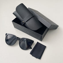 Lade das Bild in den Galerie-Viewer, Sunglasses sun Shades Polarized Foldable Wind Show Face Small Driving UV Protection unisex