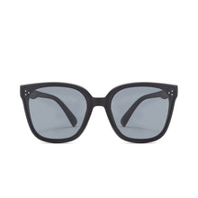 Lade das Bild in den Galerie-Viewer, Sunglasses sun Shades Kids Silicone UV Protection Polarized Eye Protection Fashion Protection unisex