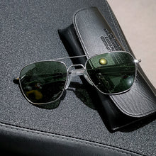 Lade das Bild in den Galerie-Viewer, Bayonet Straight Leg Sunglasses Anti-Fall Tempered Glass Inner Coating Sunglasses Drivers Glasses for Driving