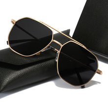 Lade das Bild in den Galerie-Viewer, Sunglasses sun Shades Nylon Polarized Men's shade UV Protection Fashion HD for Driving unisex