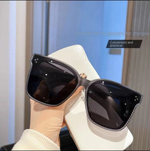 Lade das Bild in den Galerie-Viewer, Sunglasses sun Shades Set of Myopia Men's Fashion Clip Polarized UV Protection unisex