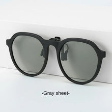Load image into Gallery viewer, Sunglasses sun Shades Trendy Children's Clip Tr Frame Reflective Lenses Film Hanger unisex