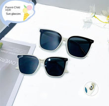 Lade das Bild in den Galerie-Viewer, Sunglasses sun Shades Kid's Parent Child Reflective Lenses All Match UV Protection unisex