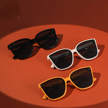 Lade das Bild in den Galerie-Viewer, Sunglasses sun Shades Kids Silicone UV Protection Polarized Eye Protection Fashion Protection unisex