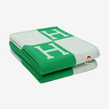 Load image into Gallery viewer, Woven Striped H Shawl Flying Blanket Aircraft Blanket Thickness Woolen Blanket