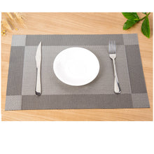 Lade das Bild in den Galerie-Viewer, 2PCs European Style PVC Placemat Square Teslin Non-Slip Insulation Mat