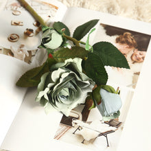 Lade das Bild in den Galerie-Viewer, 3PCs Flannel Rose Flower Artificial Fake Flower Plants Home Decoration Wedding Bouquet