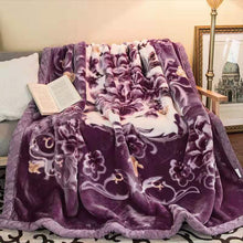 Lade das Bild in den Galerie-Viewer, Velvet Blanket Wedding Red Double-Layer Thickened Winter Blanket Wedding Gift Cover Blanket