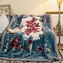Lade das Bild in den Galerie-Viewer, Velvet Blanket Wedding Red Double-Layer Thickened Winter Blanket Wedding Gift Cover Blanket