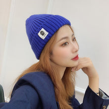 Lade das Bild in den Galerie-Viewer, Warm Winter Knit Beanie Hats Japanese Trendy Labeling Wool Women Autumn and Winter Warm Male Unisex