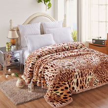 Load image into Gallery viewer, Wedding Super Soft Blanket Autumn and Winter Thickening Double Layer Laschel Blanket Group Purchase Gift