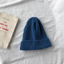 Lade das Bild in den Galerie-Viewer, Warm Winter Knit Beanie Hats Solid Color Light Board Woolen Cap Autumn and Winter Women Korean Style Curl Unisex