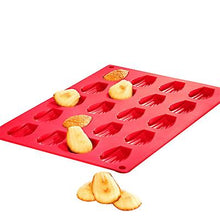 Load image into Gallery viewer, 2pcs 30*20*1.2cm 20 silicone shell-shaped cake molds, household DIY cake baking tray AZ14853
