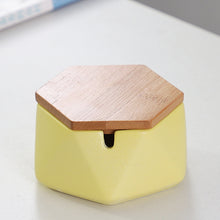 Load image into Gallery viewer, Ashtray Ceramic Windproof Anti-Gray Lid Office Home Personality Ashtray
