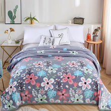 Load image into Gallery viewer, Thickened Autumn and Winter Blanket Flannel Blanket Flannel Air Conditioning Blanket Coral Fleece