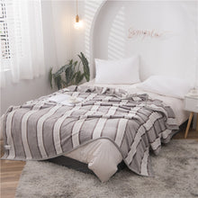 Load image into Gallery viewer, Thickened Flannel Blanket Winter Home Children's Blanket Super Soft Thermal Blanket Gift Blanket
