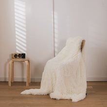 Lade das Bild in den Galerie-Viewer, Peacock Velvet Blanket High Quality Plush Foreign Trade Blanket Thickened AB Double-Sided Blanket