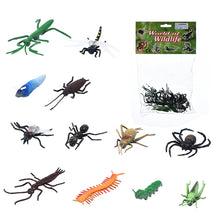 Lade das Bild in den Galerie-Viewer, 2x Halloween Xmas Christmas Gifts Decoration New Luminous Insect Simulation Model Toy