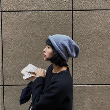 Lade das Bild in den Galerie-Viewer, Warm Winter Knit Beanie Hats Japanese Autumn and Winter Solid Color Curling Woolen Cap Men and Women Unisex