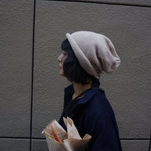 Lade das Bild in den Galerie-Viewer, Warm Winter Knit Beanie Hats Japanese Autumn and Winter Solid Color Curling Woolen Cap Men and Women Unisex