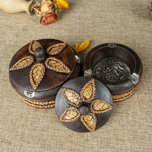 Load image into Gallery viewer, Ashtray Southeast Asian Style Handmade Tin Sheet Lid Decoration Men's Gift Ashtray