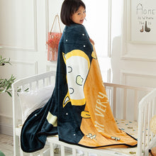 Lade das Bild in den Galerie-Viewer, Cartoon Small Blanket Flannel Blanket Gold Mink Velvet Blanket Nap Blanket Casual Blanket