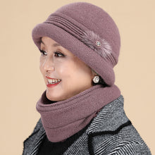 Lade das Bild in den Galerie-Viewer, Warm Winter Knit Beanie Hats Fashion Middle-Aged Mom Grandma Generation Hat Unisex