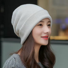 Lade das Bild in den Galerie-Viewer, Warm Winter Knit Beanie Hats Hat Women's Autumn Versatile Korean Style Trendy Fashion British Double Layer Unisex