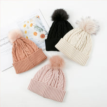 Lade das Bild in den Galerie-Viewer, Warm Winter Knit Beanie Hats Foreign Trade European and American Solid Color Twisted Hat for Women Unisex