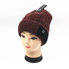 Lade das Bild in den Galerie-Viewer, Warm Winter Knit Beanie Hats Foreign Trade New Wool Men's Autumn and Winter Outdoor Fleece-Lined Unisex