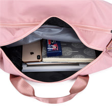Lade das Bild in den Galerie-Viewer, New Large Capacity Gym Bag Dry Wet Separation Portable Crossbody Travel Bag