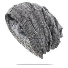 Lade das Bild in den Galerie-Viewer, Warm Winter Knit Beanie Hats Spot Mixed Colors Autumn and Winter Men's and Women's Fleece-Lined Thick Windproof Pullover Unisex