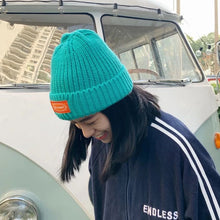 Lade das Bild in den Galerie-Viewer, Warm Winter Knit Beanie Hats Wool Women Autumn and Winter Korean Style All-Matching Japanese Student Fashion Casual Unisex