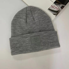 Lade das Bild in den Galerie-Viewer, Warm Winter Knit Beanie Hats Ins Wool Women Autumn Solid Color Hat Trendy Couple Male All-Match Unisex
