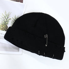 Lade das Bild in den Galerie-Viewer, Warm Winter Knit Beanie Hats Korean Fashion Ring Pin Hip Hop Wool Men and Women Unisex
