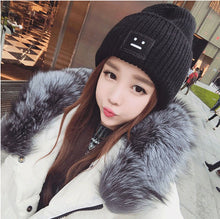 Lade das Bild in den Galerie-Viewer, Warm Winter Knit Beanie Hats Women's Wool Trendy Korean Youth Korean Cute Autumn and Winter Unisex