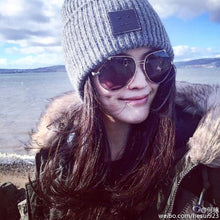 Lade das Bild in den Galerie-Viewer, Warm Winter Knit Beanie Hats Women's Wool Trendy Korean Youth Korean Cute Autumn and Winter Unisex